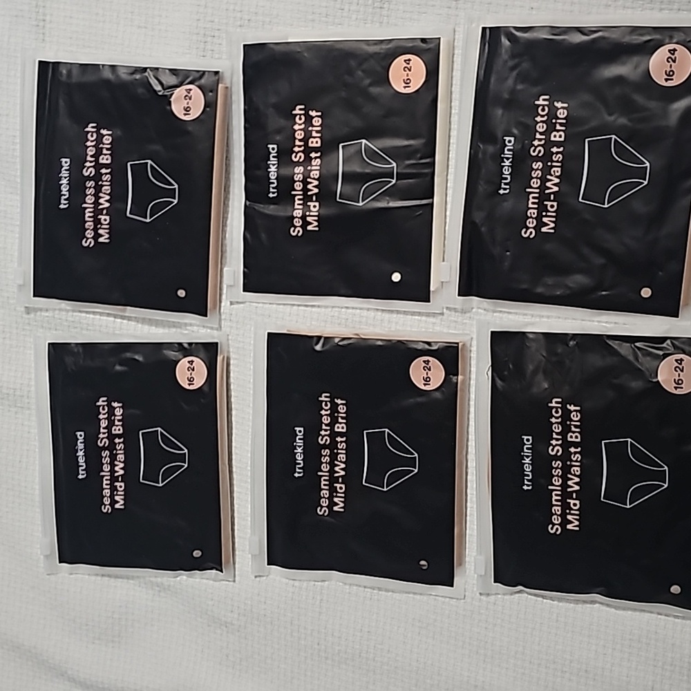 Ladies mid waist briefs